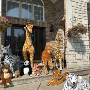 Giant giraffe